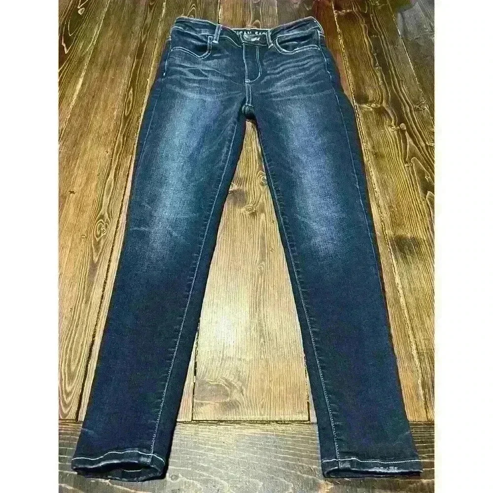 American Eagle Sz 4 Short Hi-Rise Jegging Super Stretch Dark Wash Distressed